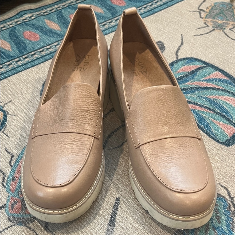 Naturalizer Women's Taupe Leather Loafers